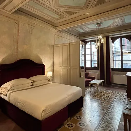 Numa Palazzo San Niccolo Aparthotel 4*