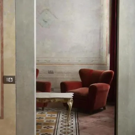 Aparthotel Numa Palazzo San Niccolo Florence