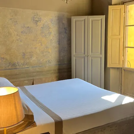 Aparthotel Numa Palazzo San Niccolo Florence
