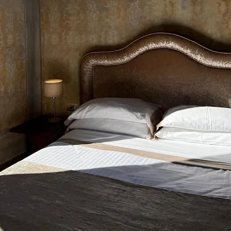 Aparthotel Numa Palazzo San Niccolo 4*