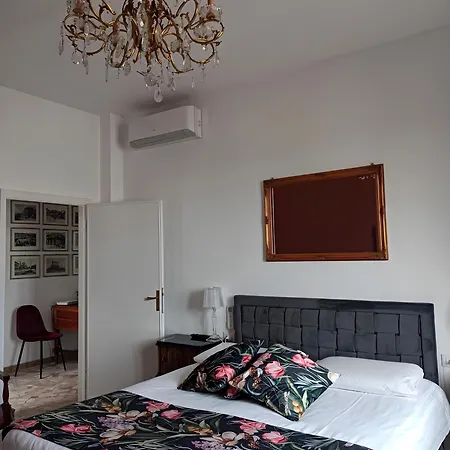 La Casa Di Osvalda Apartment Florence