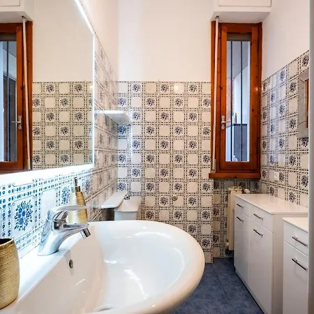 Near Airport 8 Guests - Big Elegant Apartment Florence