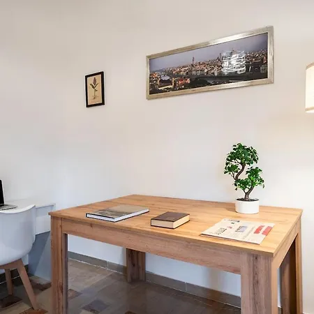 Apartment Near Airport 8 Guests - Big Elegant *