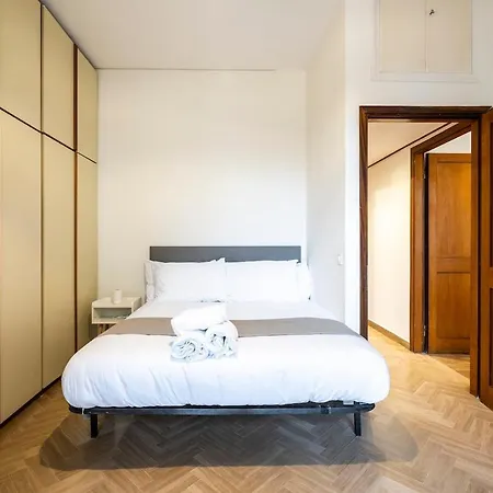 Near Airport 8 Guests - Big Elegant Apartment