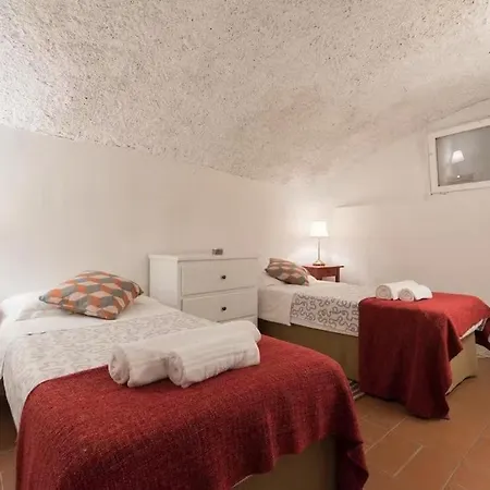 Keys Of Italy - F2 -2bedroom By Santa Croce Apartment