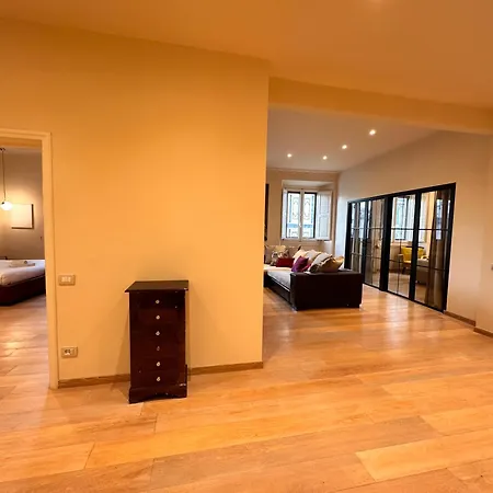 Duomo Royal Apartment Florence