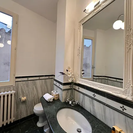 Apartment Duomo Royal Florence