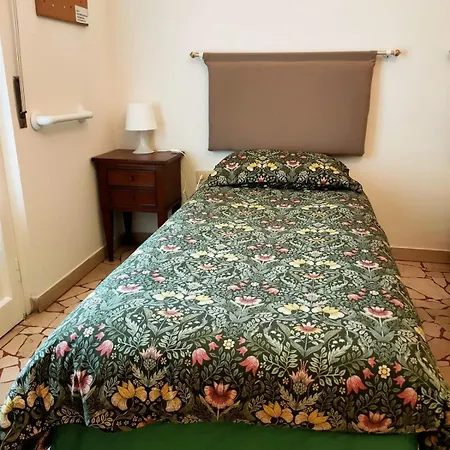 Casa Elena In *