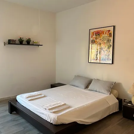 Via Delle Ghiacciaie House Apartment *