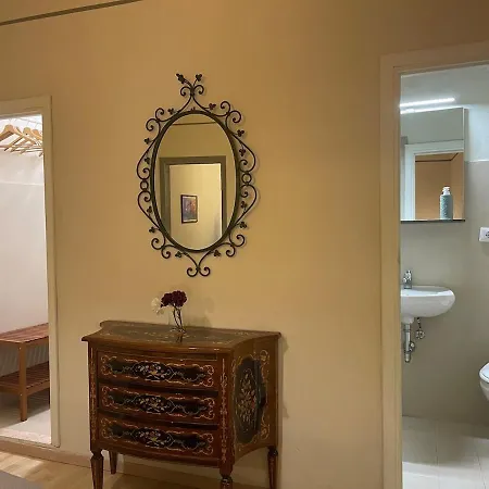 Villa Ghibellina 4 *