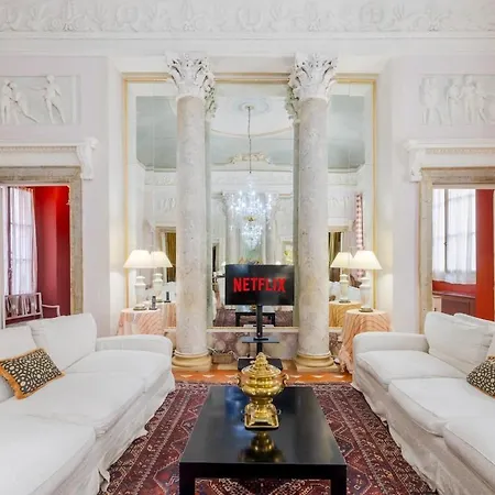 Apartment Palazzo Bartolommei Dimora Storica Centralissima Florence