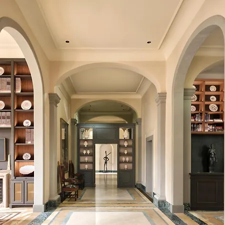 Collegio Querce, Collection Hotel 5*
