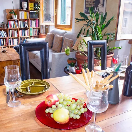 Wine House - Salutati Florence