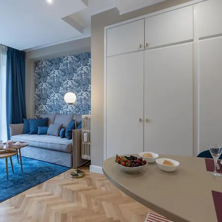 Rinascimento In Apartment *