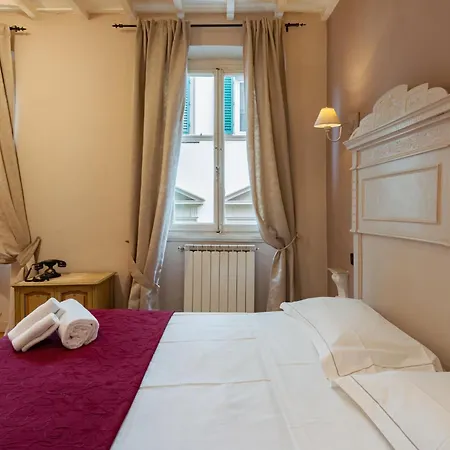 Santa Croce Retreat * Firenze