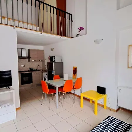 Gemme Fiorentine In Front Of The Train Station 5 Minutes From The Centre Free Parking Apartment *