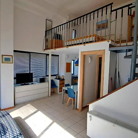 Apartament Gemme Fiorentine In Front Of The Train Station 5 Minutes From The Centre Free Parking Florencja