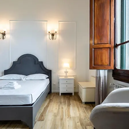 Residenza Signorile Nel Cuore Di Apartment *