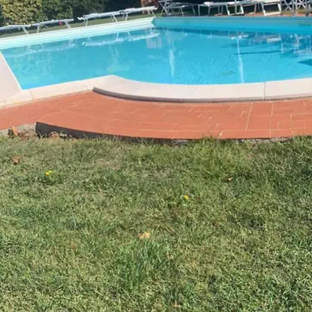 Apartment Piscina, Relax E Arte *