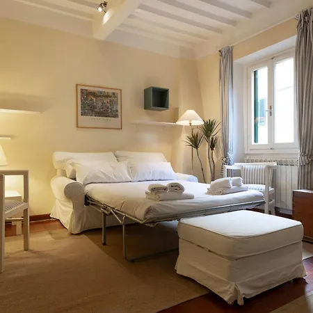 Apartment Sweet House In Petrarca Street *