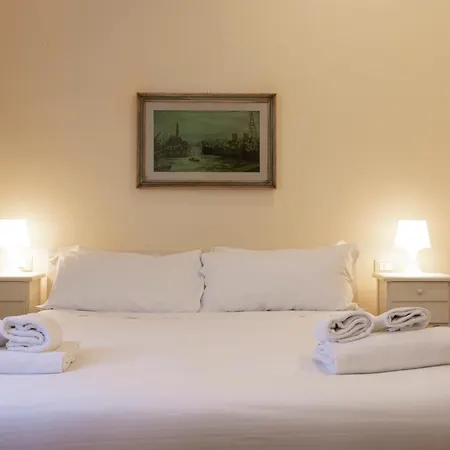 Sweet House In Petrarca Street Apartment