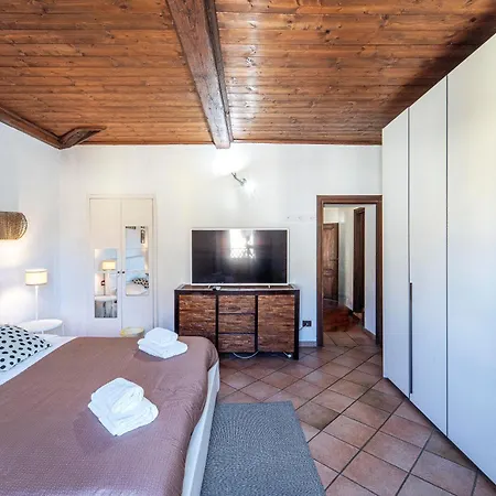 Tora Guest house Florence