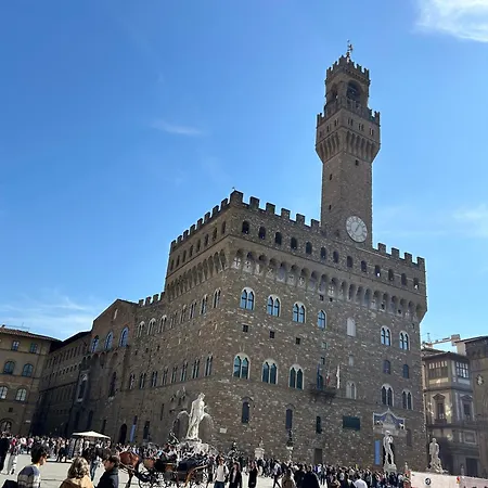 Betty Charming Modern Near Piazza Della Liberta Apartment