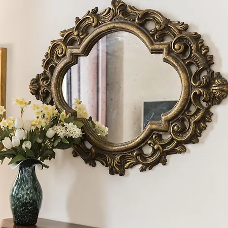 Apartment Degas Near Santa Maria Del Fiore Cathedral By Halldis