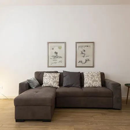 Апартаменты Unyca - Peaceful Retreat In The Heart Of *