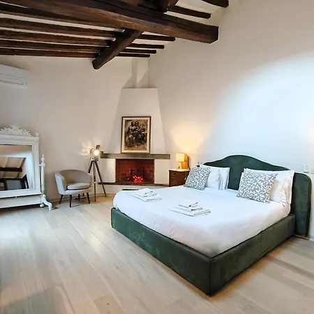 Apartment Cortile Santa Monaca *