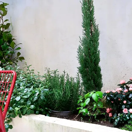 10-min Duomo Flat With Private Garden Daire Floransa
