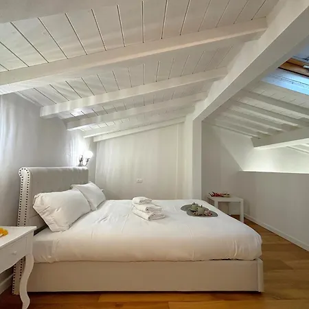 Apartamento Purple Lily Florencia