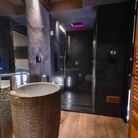 Apartment Strozzi Luxury View, Re Collection *
