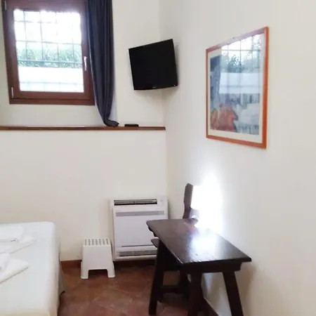 Confort E Stile A San Frediano Florence