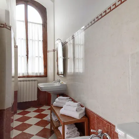 Palazzo Alfani - Residenza D'epoca 3* Florencie