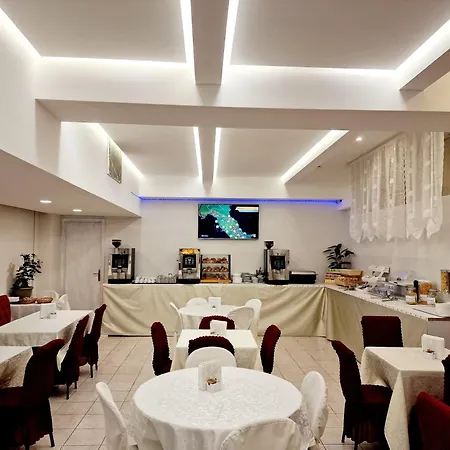 Hotell 2000