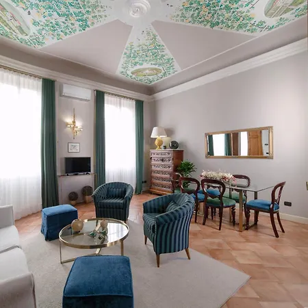 Palazzo Alfani - Residenza D'epoca Aparthotel Florence