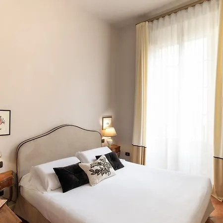 Palazzo Alfani - Residenza D'epoca Aparthotel