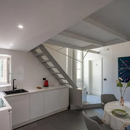 Explore Florence, Your Unforgettable At Via Giraldi House *