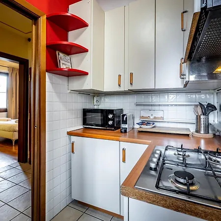 Yd Amaryllis Apartment