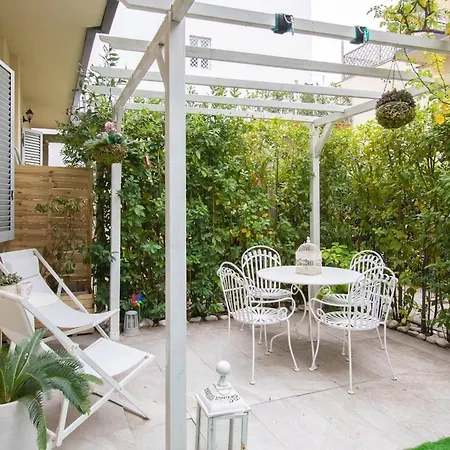 Διαμέρισμα Stylish 2 Bedroom Flat - Garden *