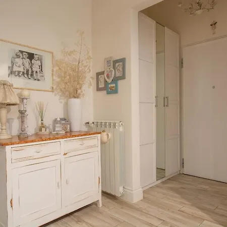 Stylish 2 Bedroom Flat - Garden Διαμέρισμα Φλωρεντία