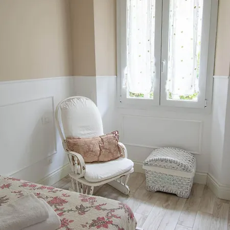Stylish 2 Bedroom Flat - Garden Φλωρεντία