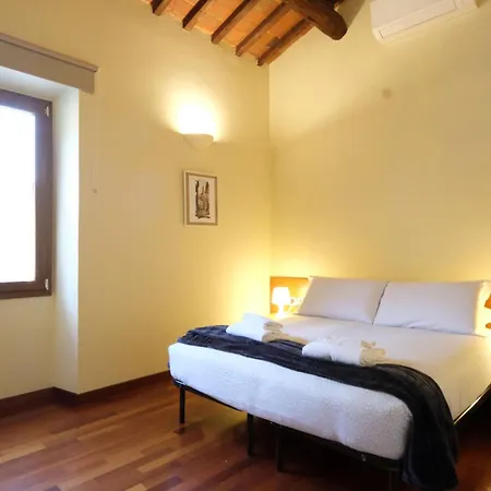 Wine Barbaresco Apartment Florence