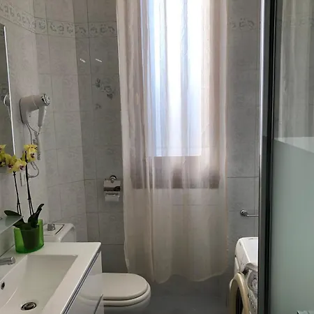 Florence Homestay *