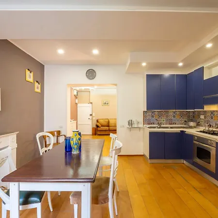 San Frediano Luxury Apartment