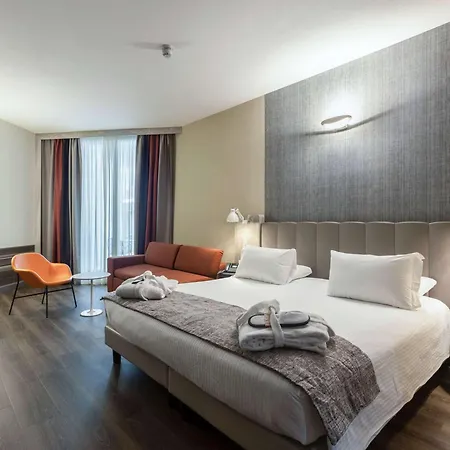 Mercure Firenze Centro Hotel 4*