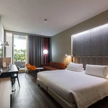 Mercure Firenze Centro Hotel 4*