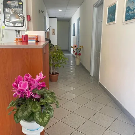Girasole House 3*