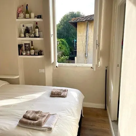 Apartamento Surrounded By Greenery In The Heart Of Florencia